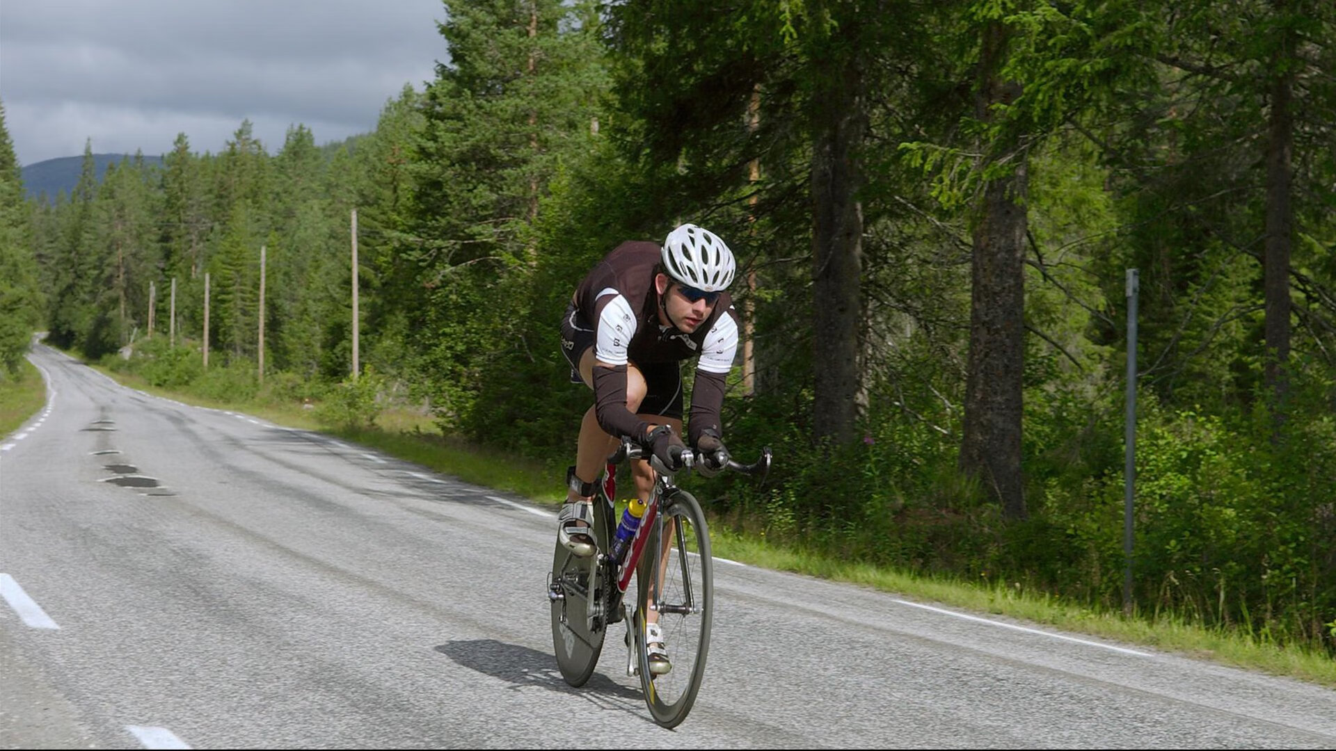 体育新闻中心发布体育题材纪录片播出平台合作公告,体育新闻播放