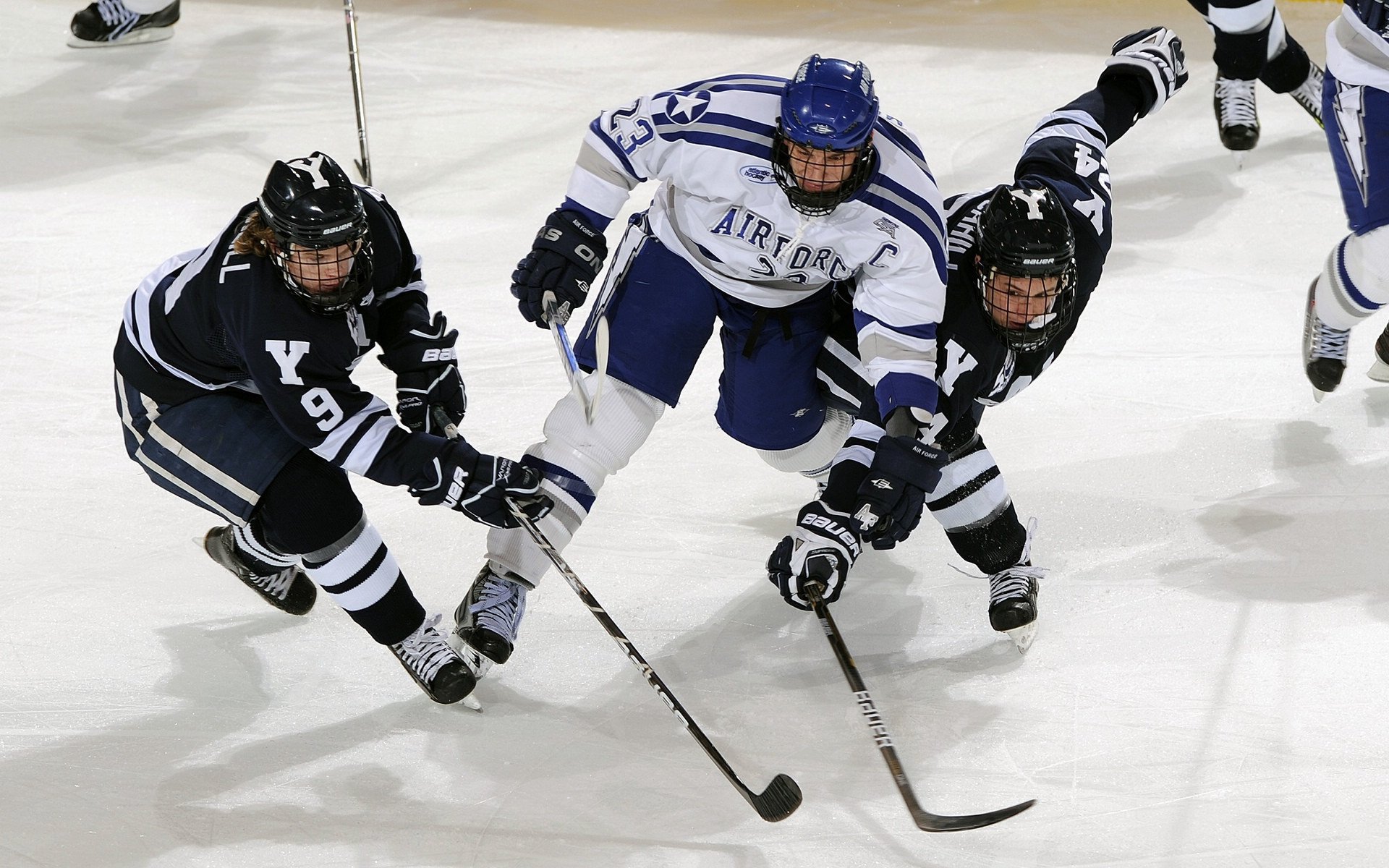 APEX英雄 战队教练策略调整奏效，apext1战队