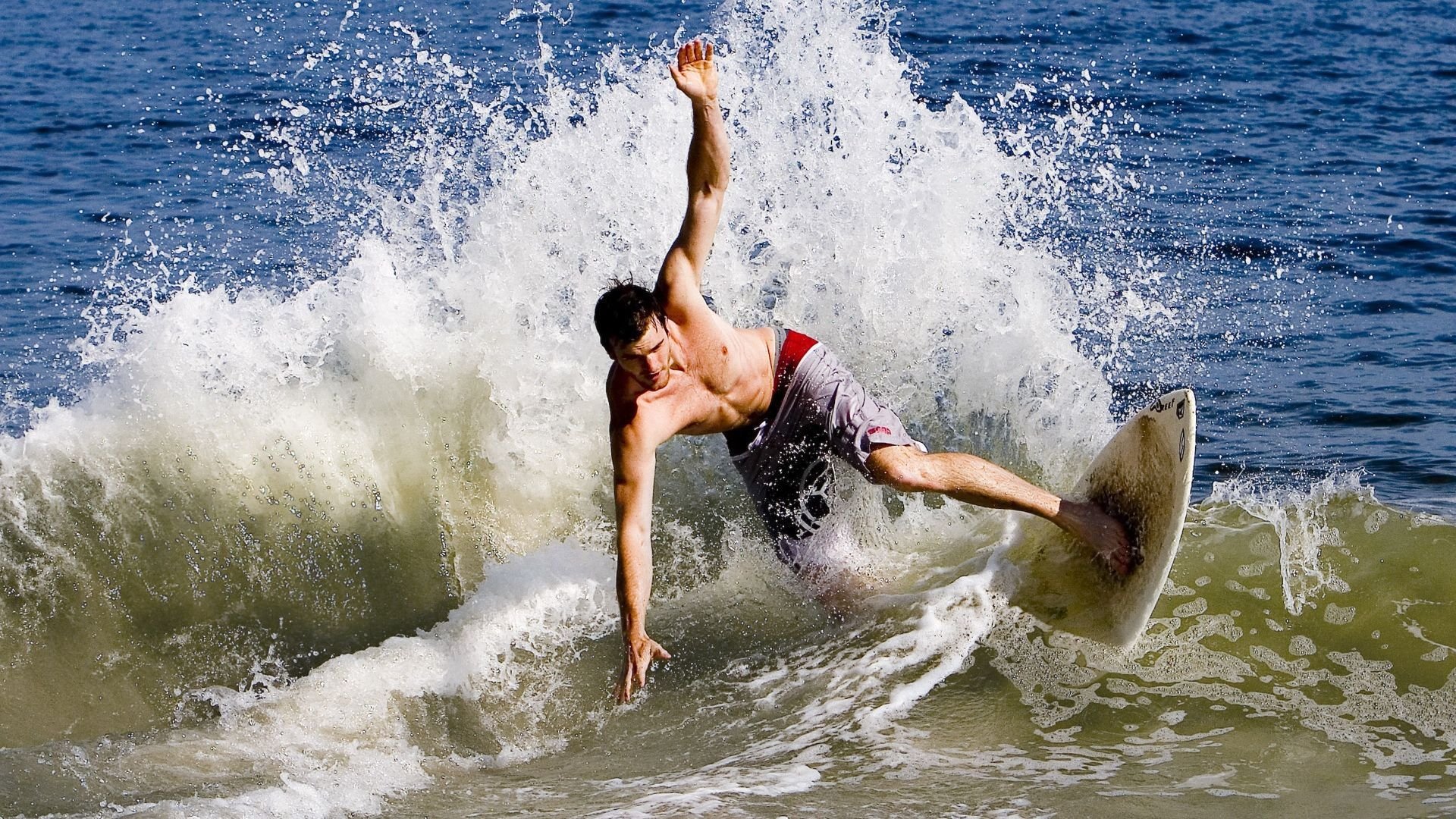 _技术革新引领：高科技设备帮助运动员提升稳定性_，科技助力运动训练